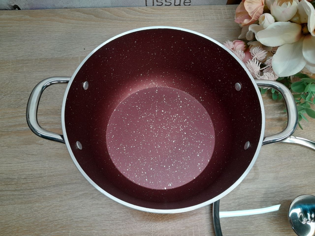 Кастрюля 3118 (бордо - 20 х 10) 2,5 л